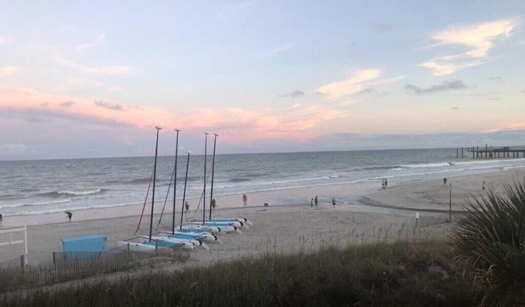 Вилла 2501 S Ocean Blvd, 1031 - Ocean View Sleeps 8 Миртл-Бич Экстерьер фото