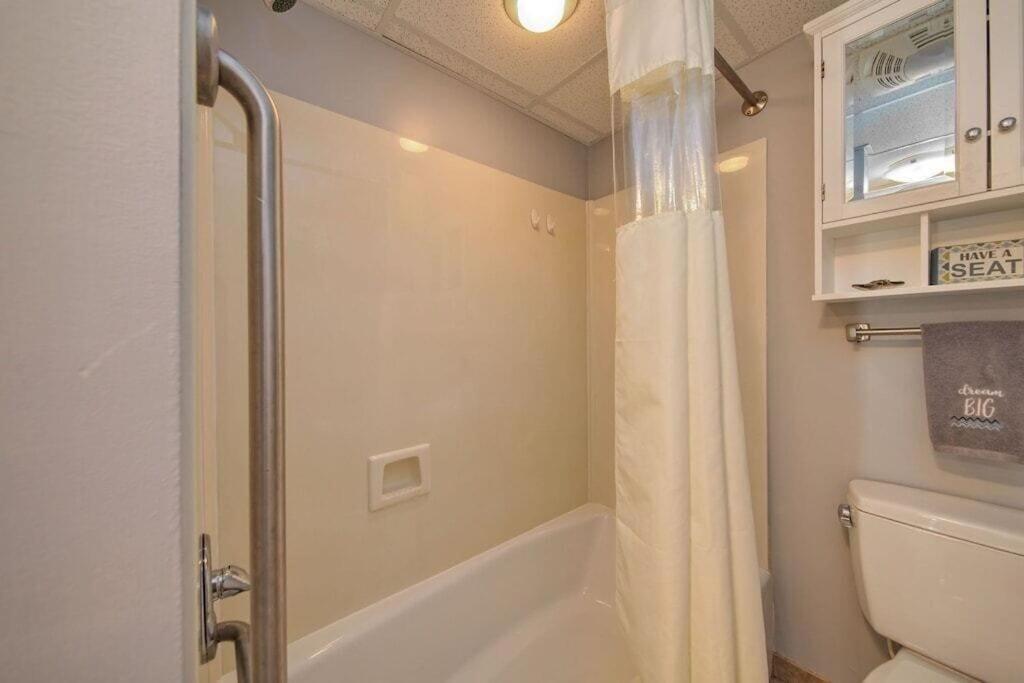 Вилла 2501 S Ocean Blvd, 1031 - Ocean View Sleeps 8 Миртл-Бич Экстерьер фото