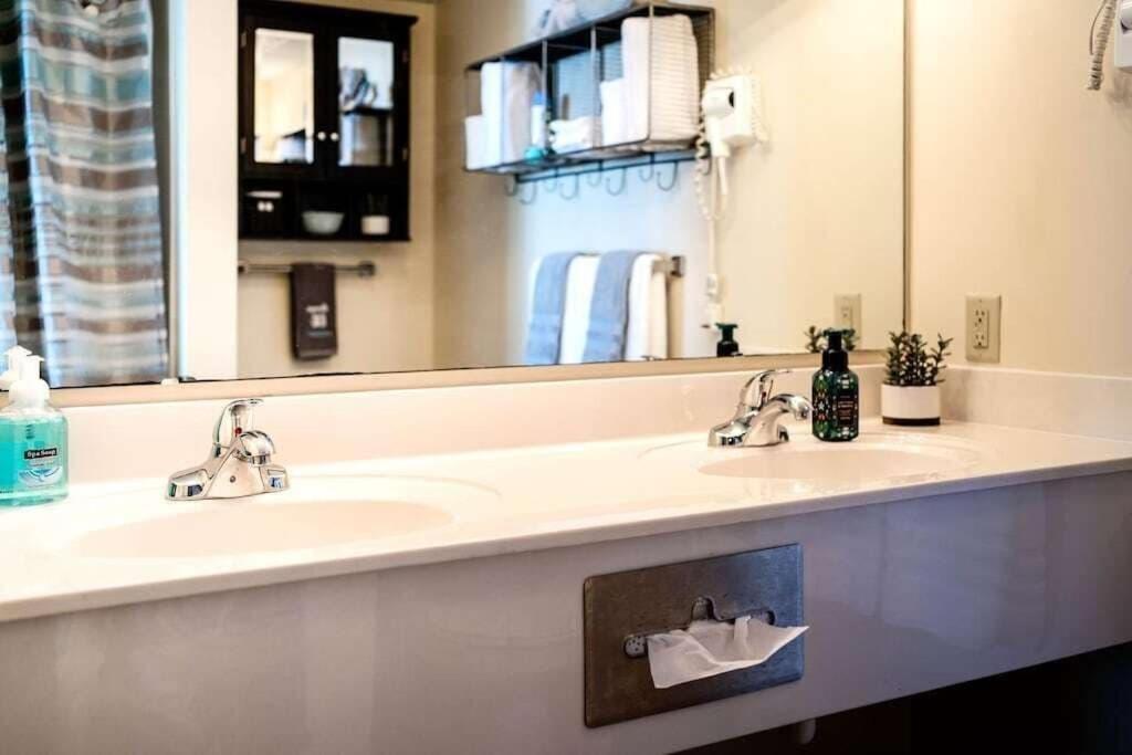Вилла 2501 S Ocean Blvd, 1031 - Ocean View Sleeps 8 Миртл-Бич Экстерьер фото